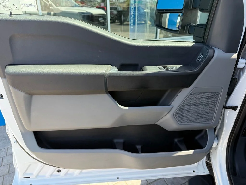 Used 2023 White Ford XL image 29