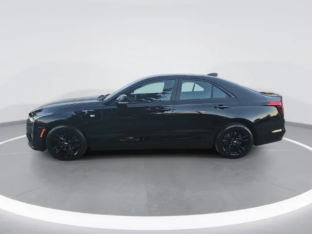 Used 2022 Black Cadillac Luxury image 6