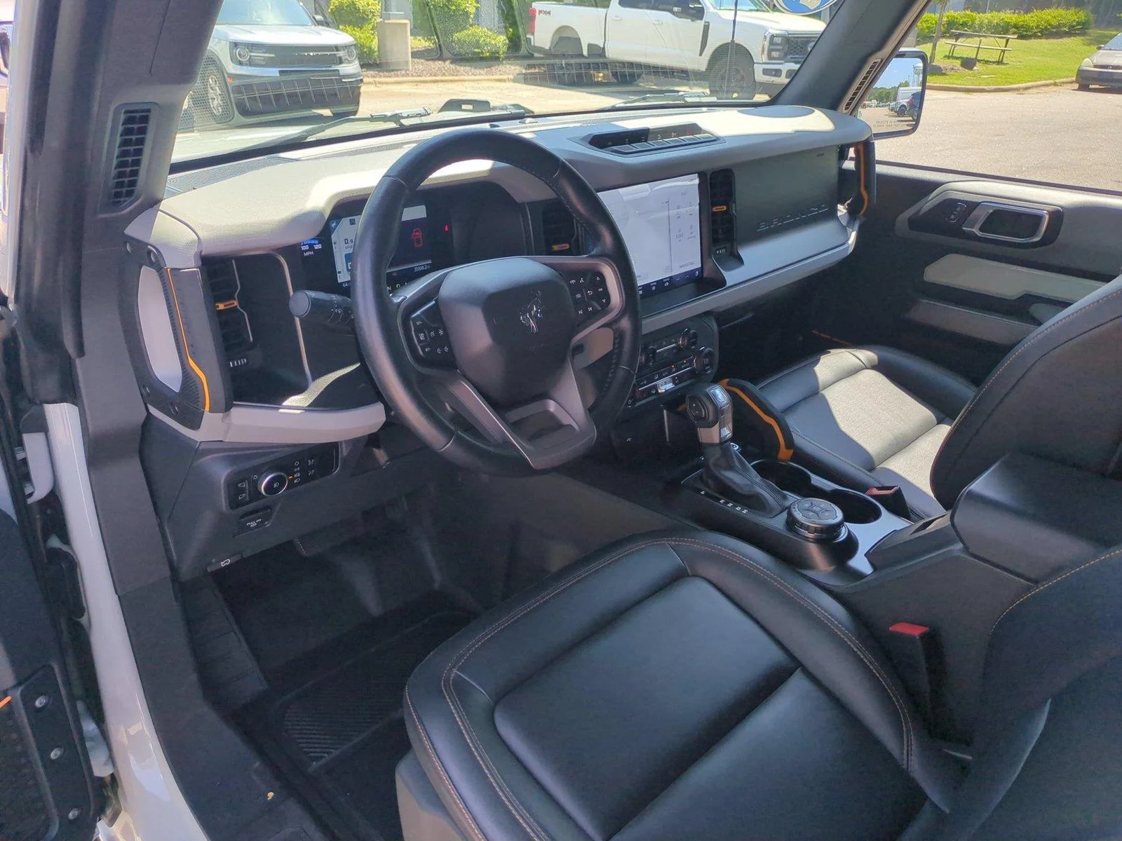 Used 2023 Cactus Gray Ford Badlands Advanced image 18