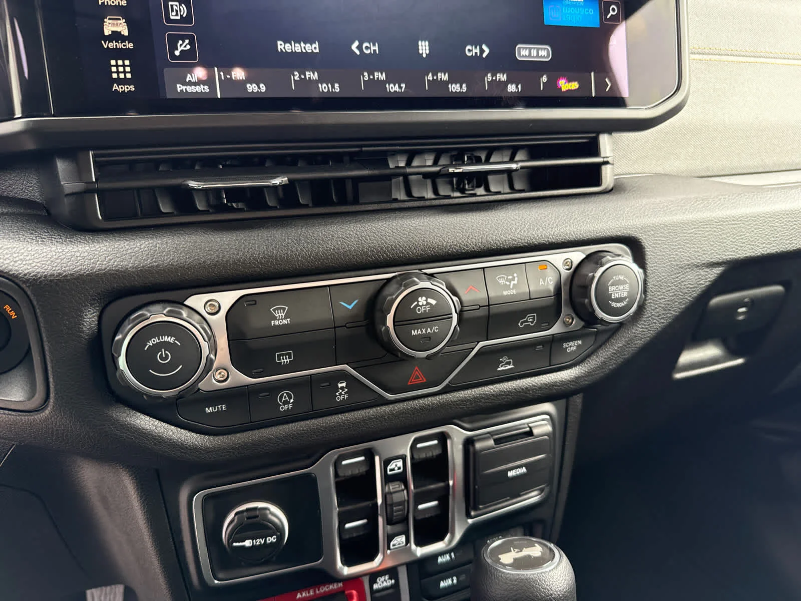 2026 Jeep Wrangler 4-Door Willys - Photo 20