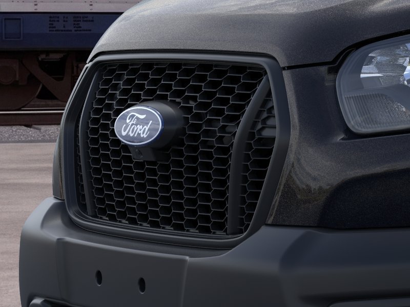 New 2026 Agate Black Metallic Ford Base image 17