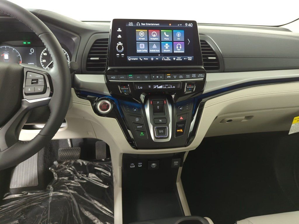 New 2026 Radiant Red Metallic II Honda Touring image 20