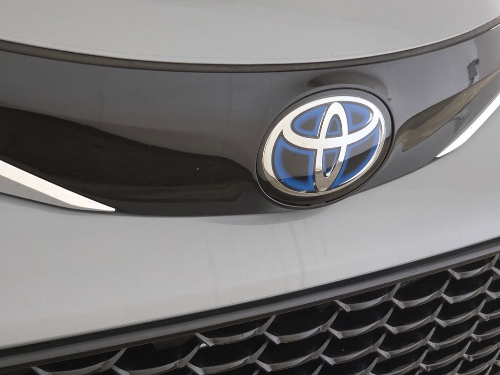 Used 2024  Toyota XSE image 13