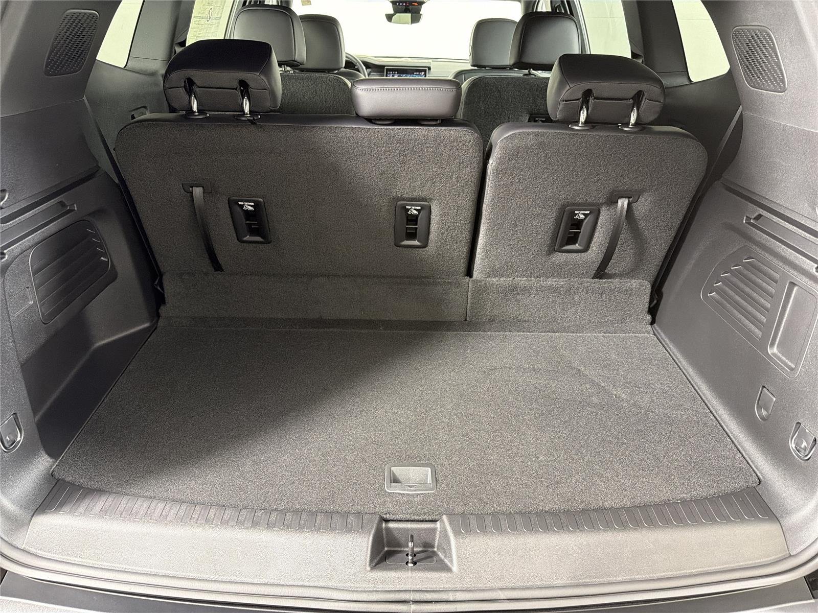 2026 GMC Acadia Elevation - Photo 17