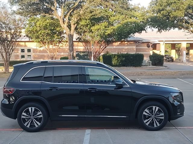 Used 2025 Black Mercedes-Benz GLB 250 image 2