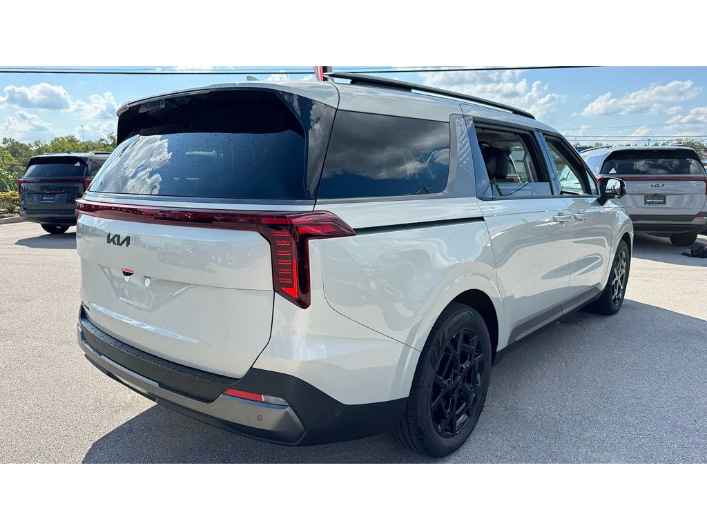 New 2027 Ivory Silver Kia SX image 4