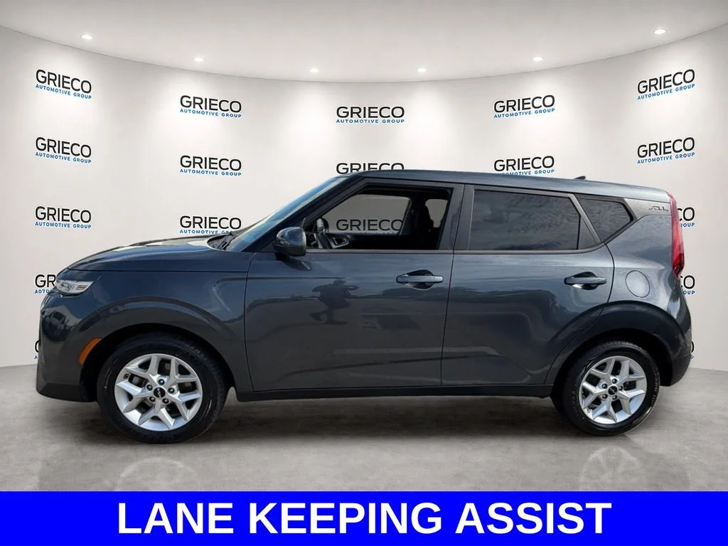 Used 2022 Gray Kia LX image 4