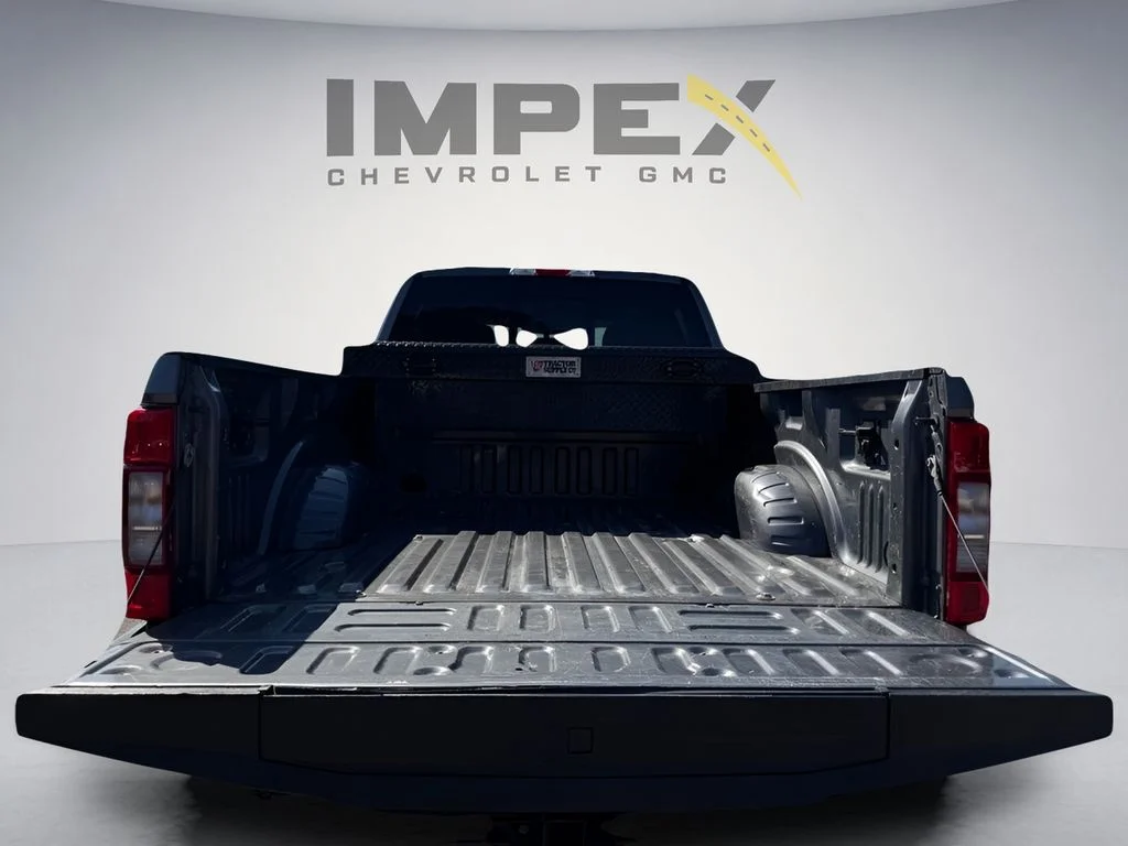 Used 2021 Gray Ford XLT image 9