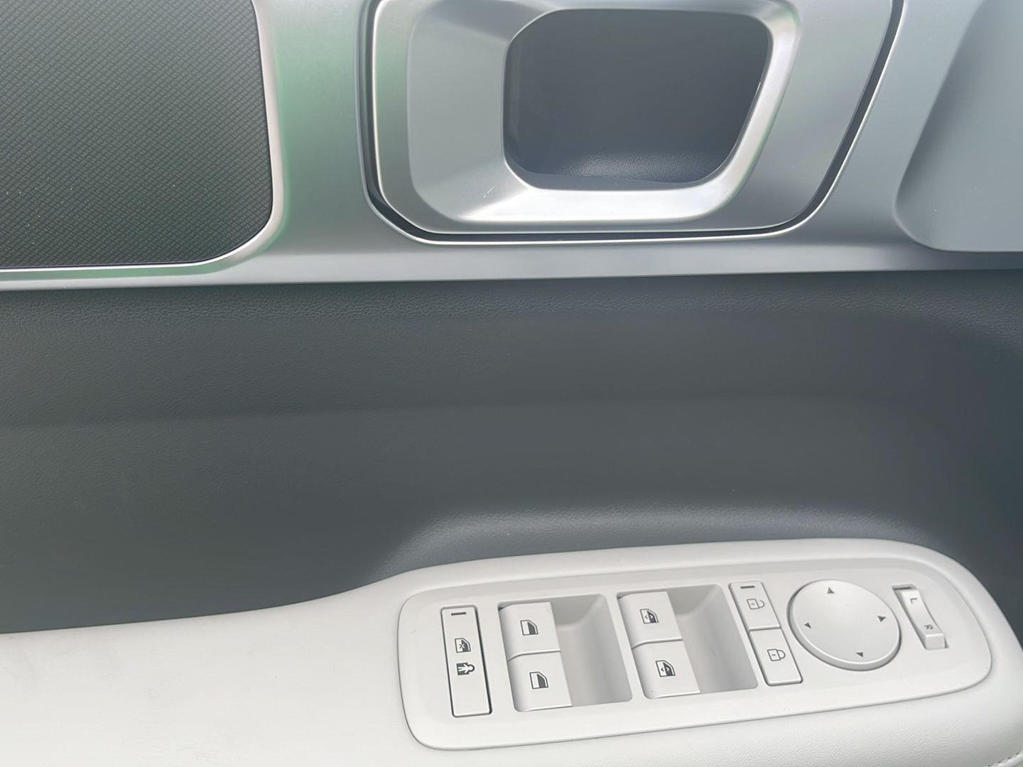 New 2026 Rockwood Green Hyundai SEL AWD image 20