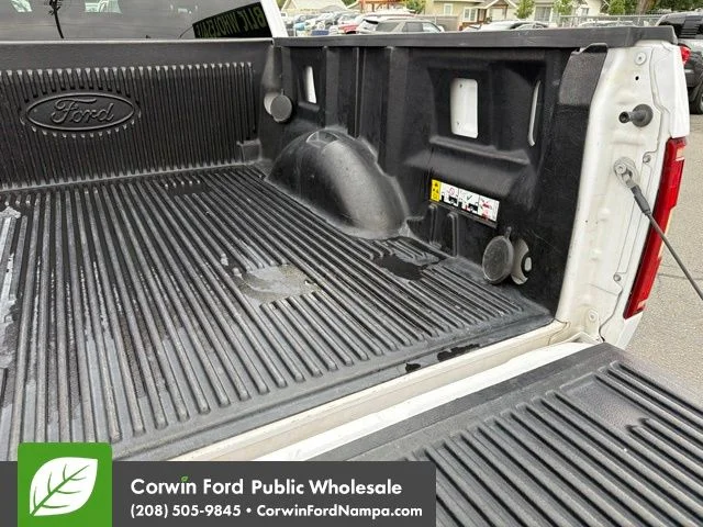 Used 2018 White Ford XLT image 30