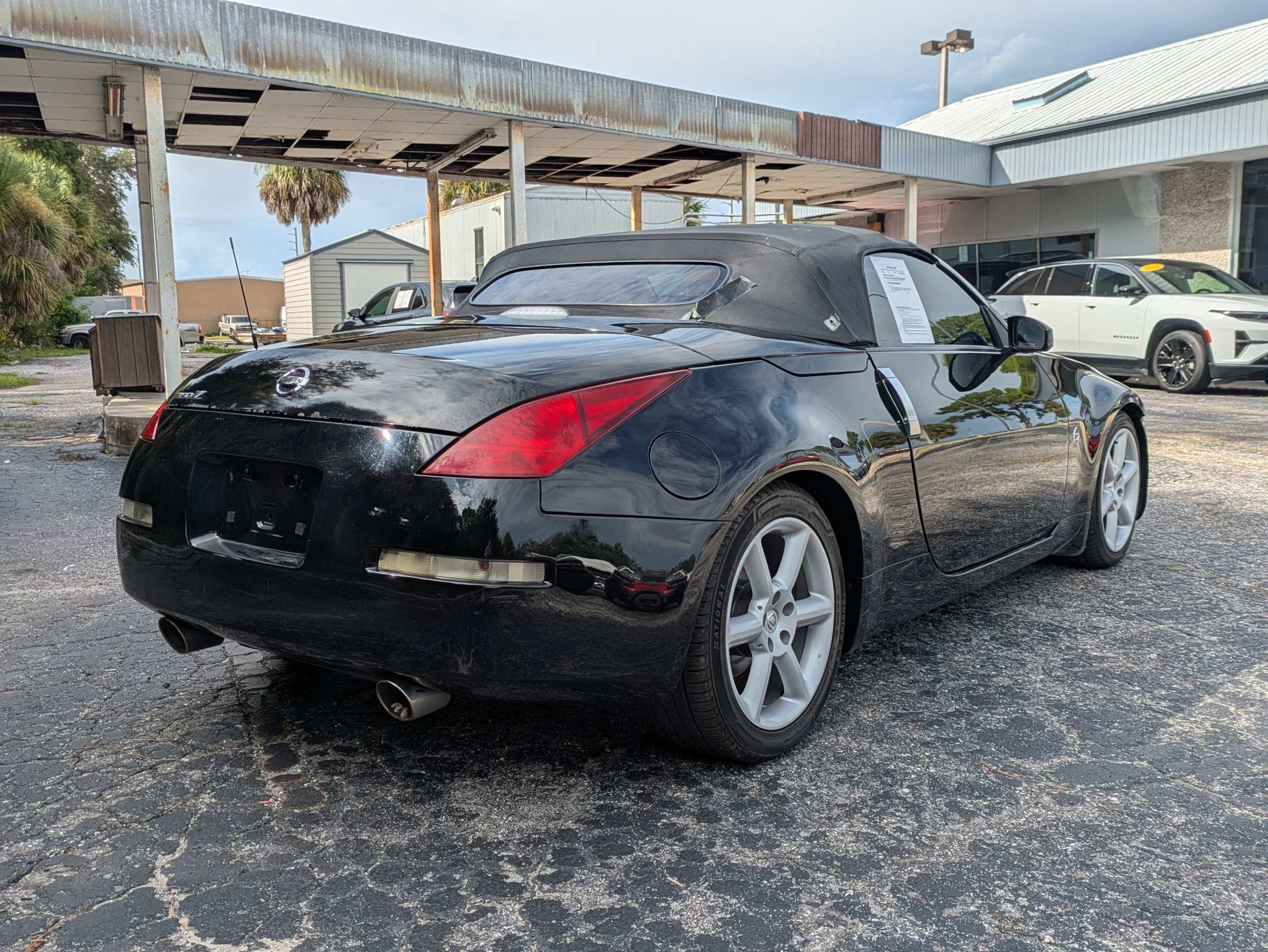 Used 2004  Nissan  image 5