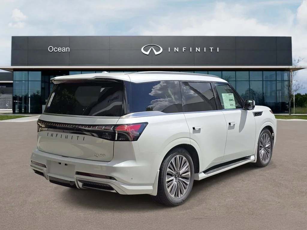 New 2026 RADIANT WHITE INFINITI Luxe 2WD image 3