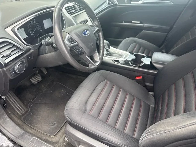 Used 2016 Black Ford SE image 11
