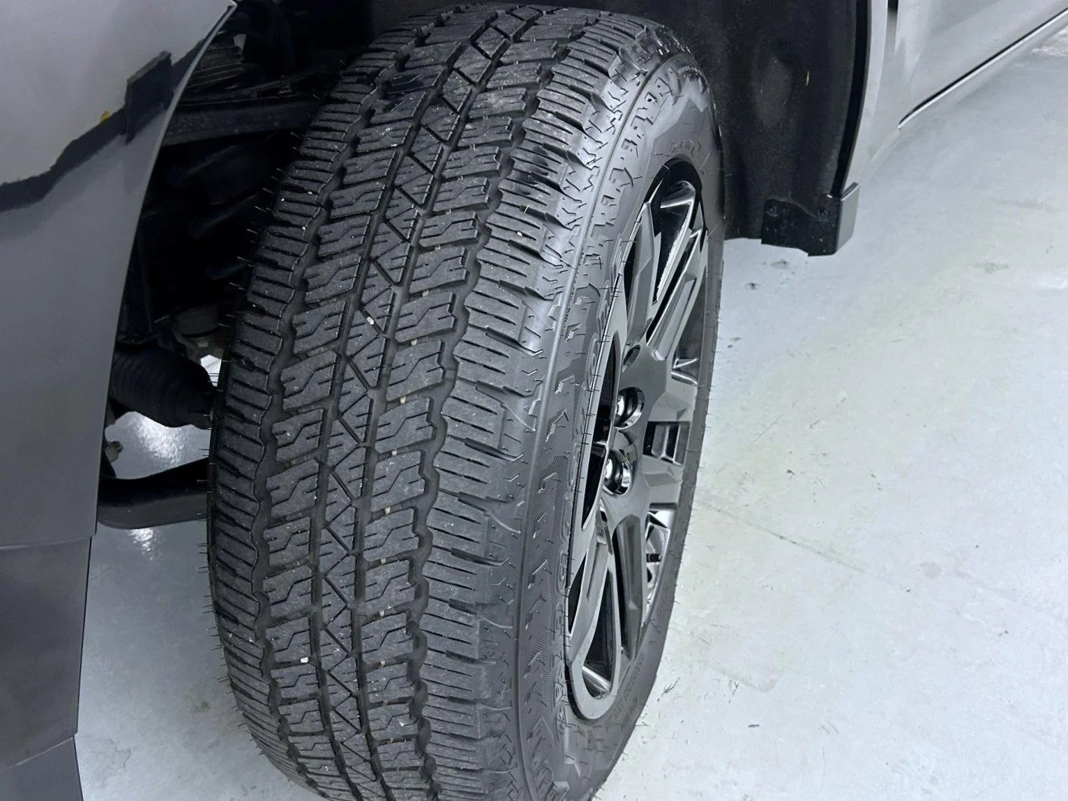 Used 2025 Black Chevrolet Z71 image 24