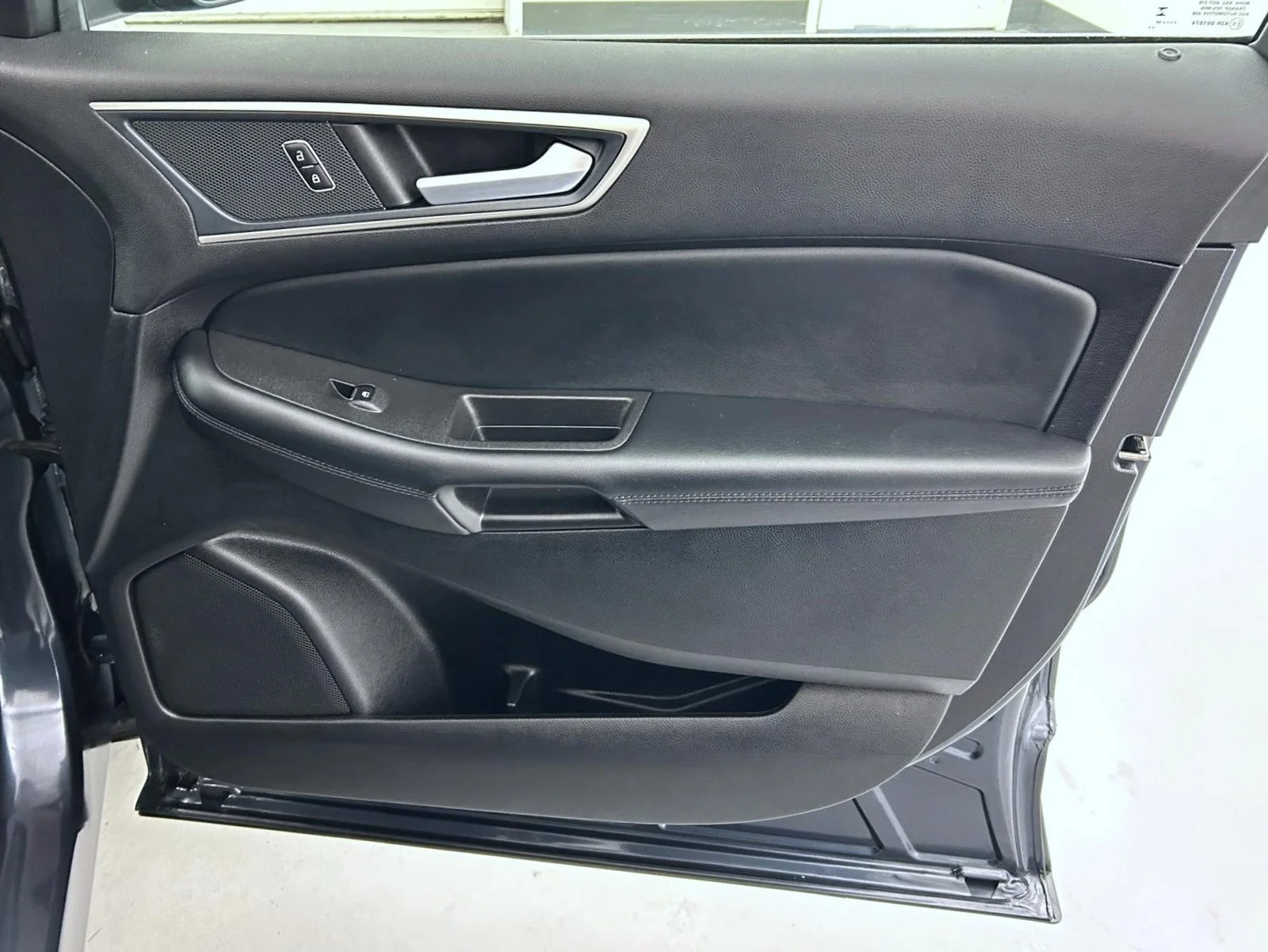 Used 2024 Blue Ford SEL image 16