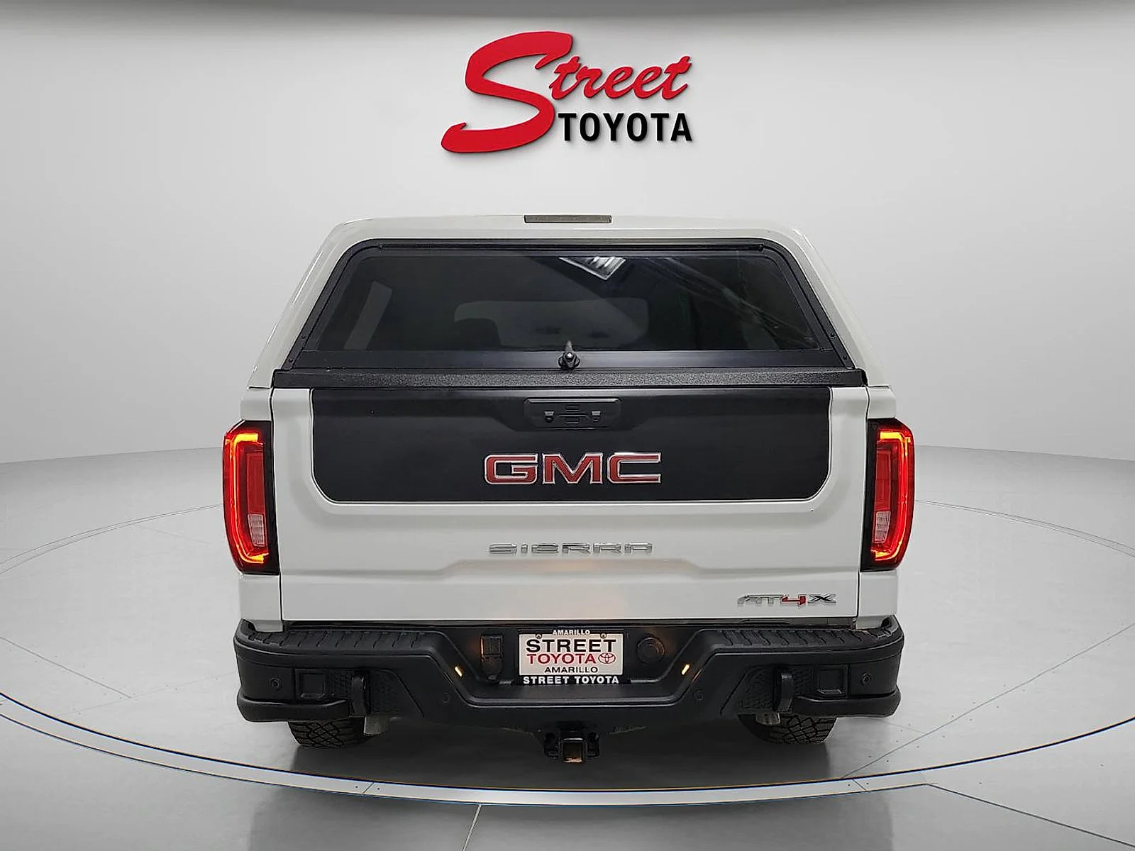 Used 2024 Summit White GMC AT4X image 3