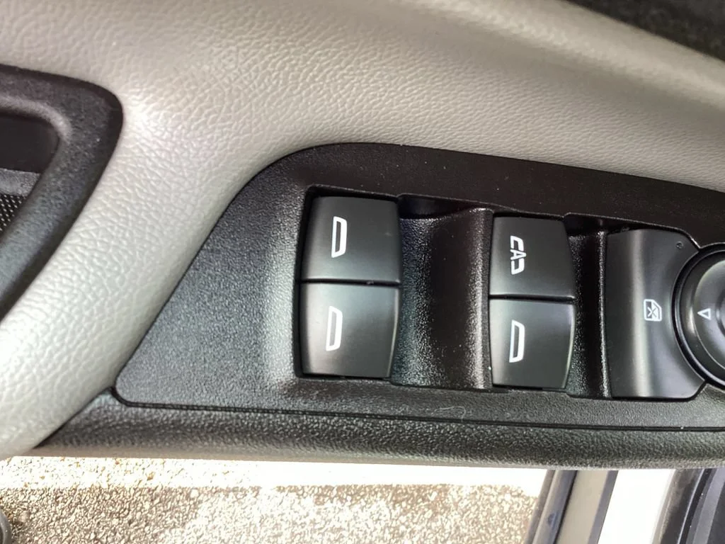 Used 2020 SUMMIT WHITE Chevrolet LT image 30