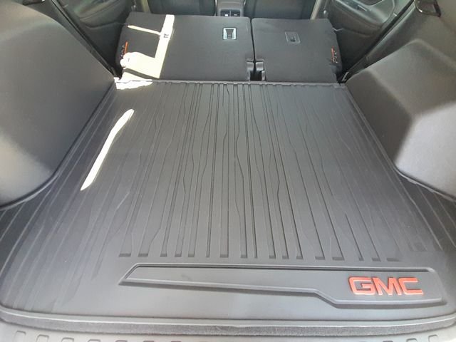 Used 2024 White GMC AT4 image 43