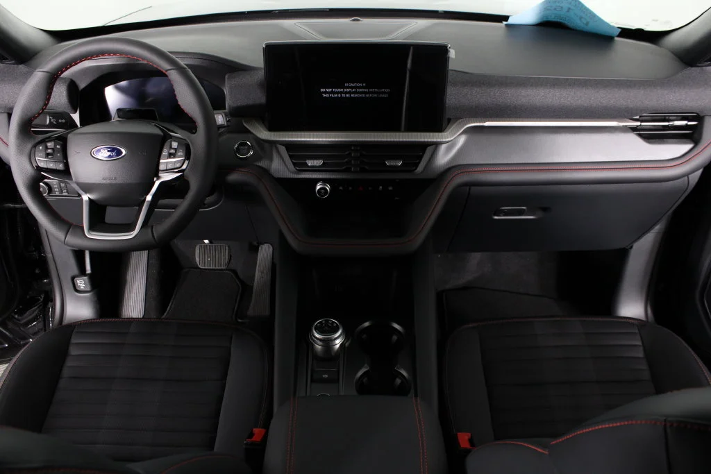 New 2027 Agate Black Metallic Ford ST-Line image 24