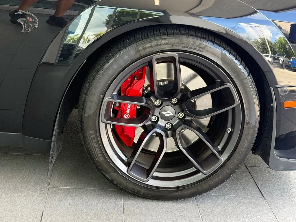 Used 2019 Black Dodge SRT Hellcat Redeye Widebody image 9