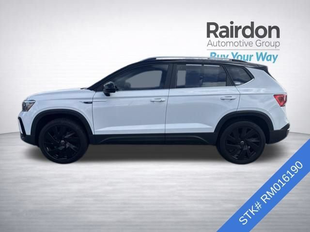 Used 2024  Volkswagen SE image 4