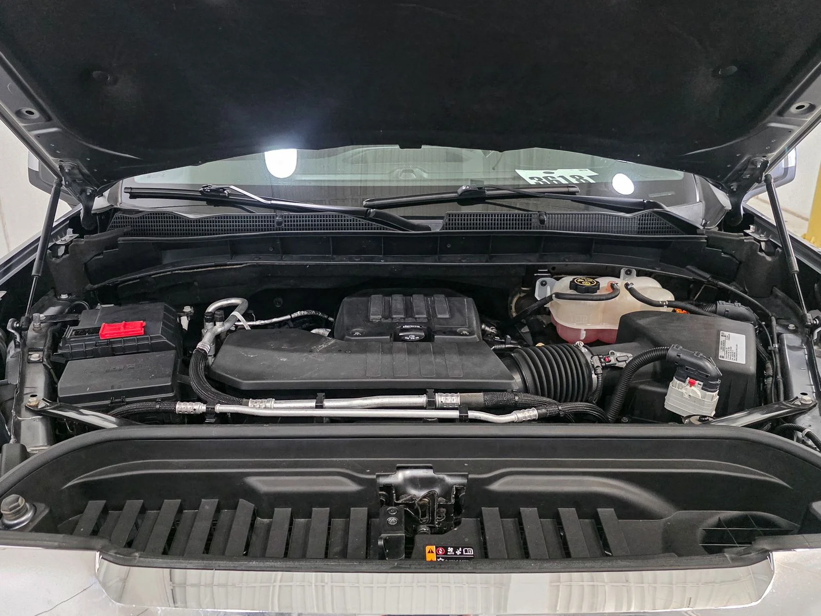 Used 2020 Gray GMC SLE image 16