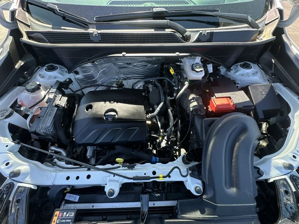 Used 2023 White Buick Essence image 25