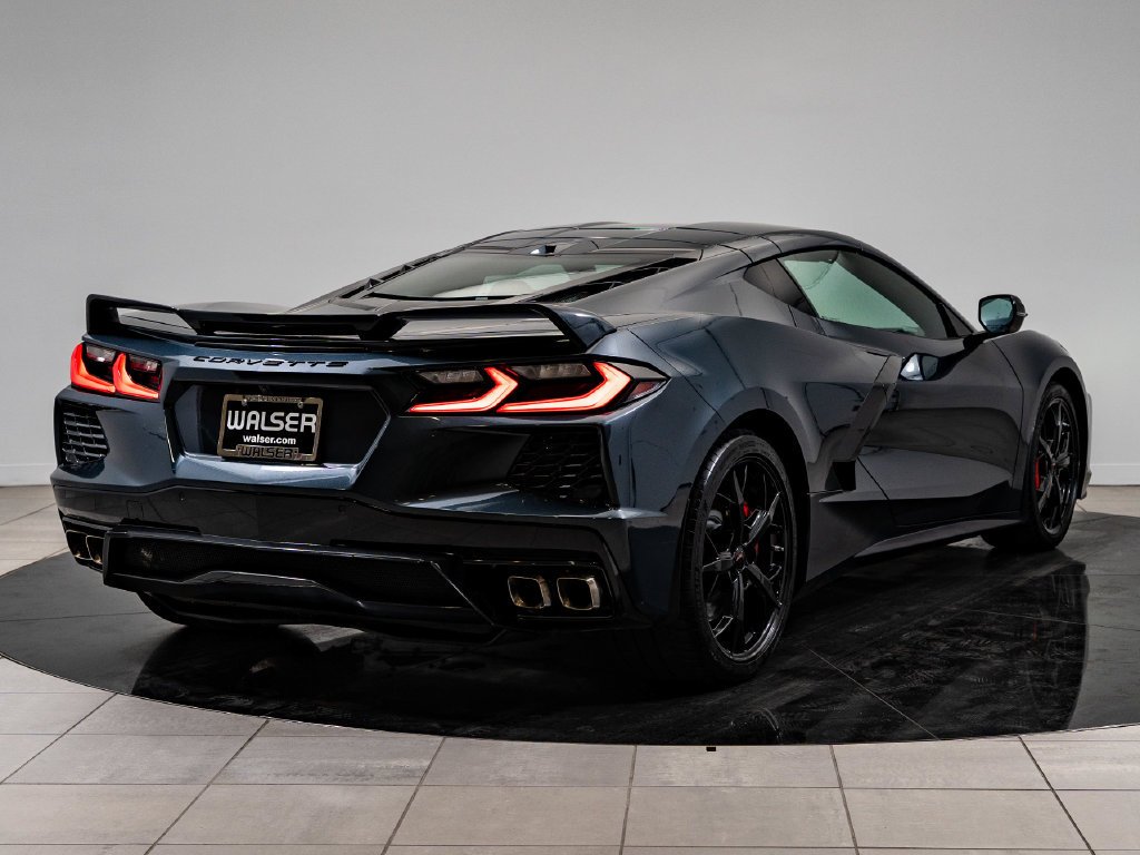 Used 2020 Shadow Gray Metallic Chevrolet Stingray image 10