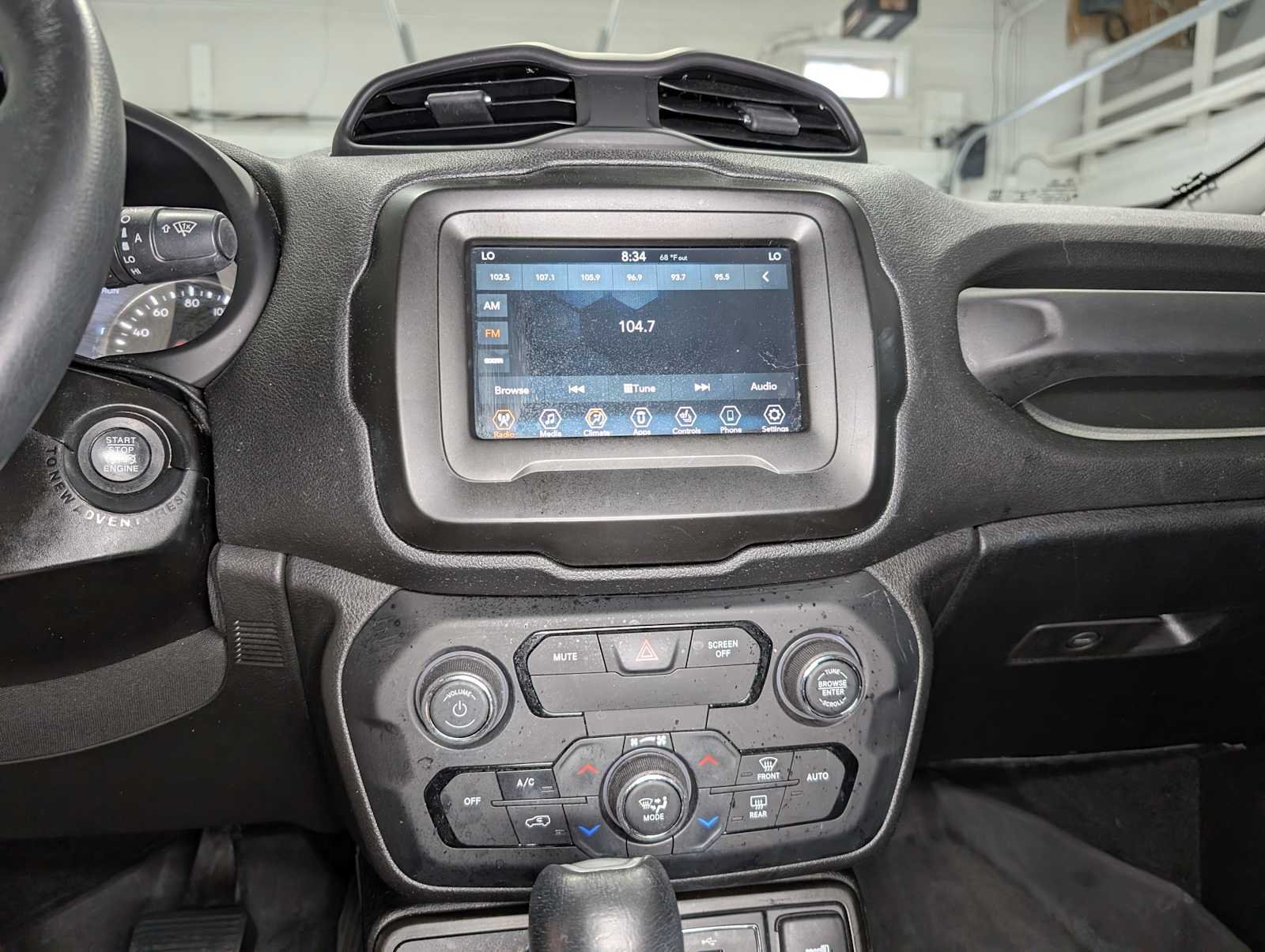 Used 2019 Alpine White Clearcoat Jeep Limited image 34