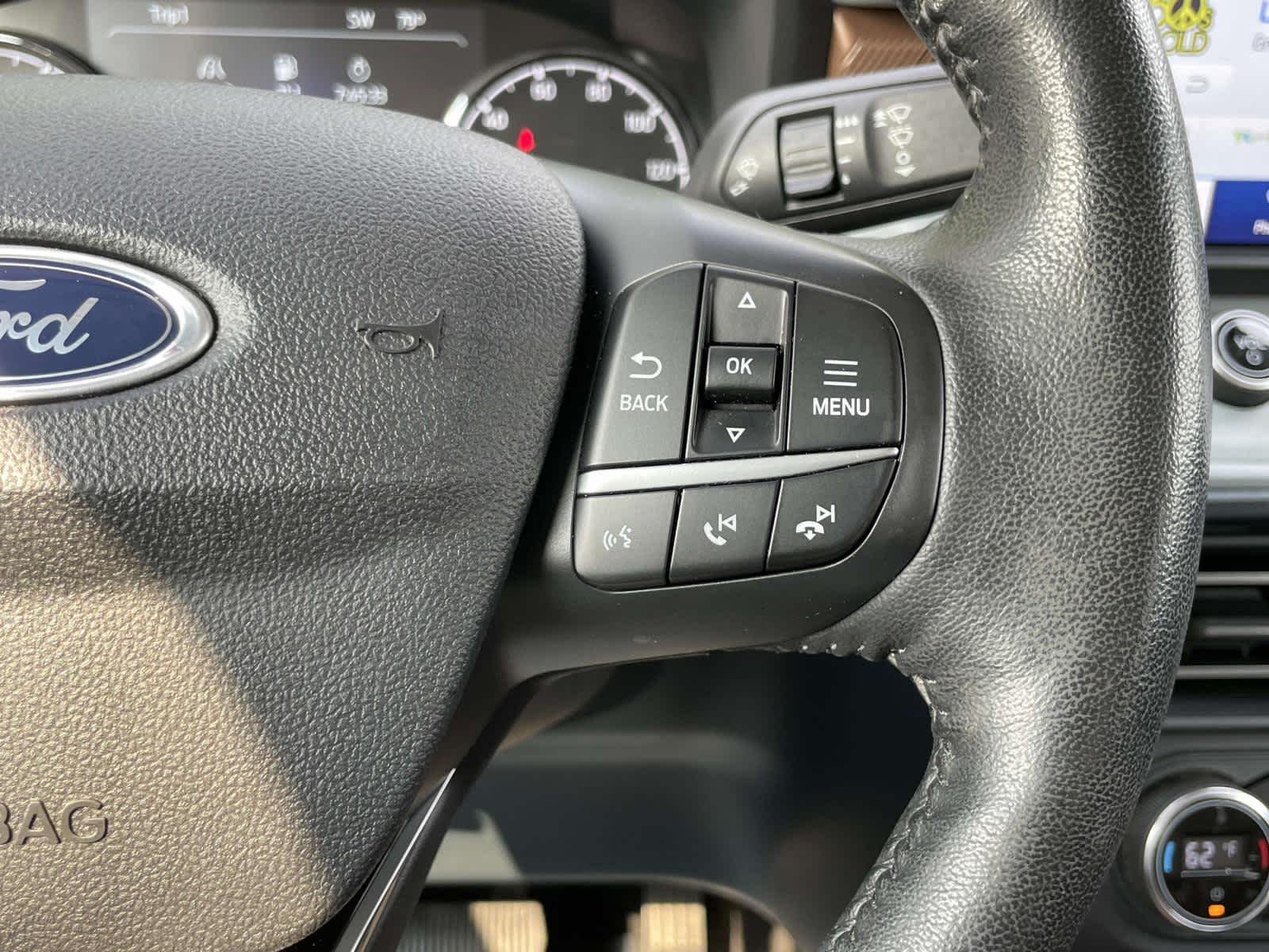 Used 2022 Cactus Gray Ford Lariat image 39