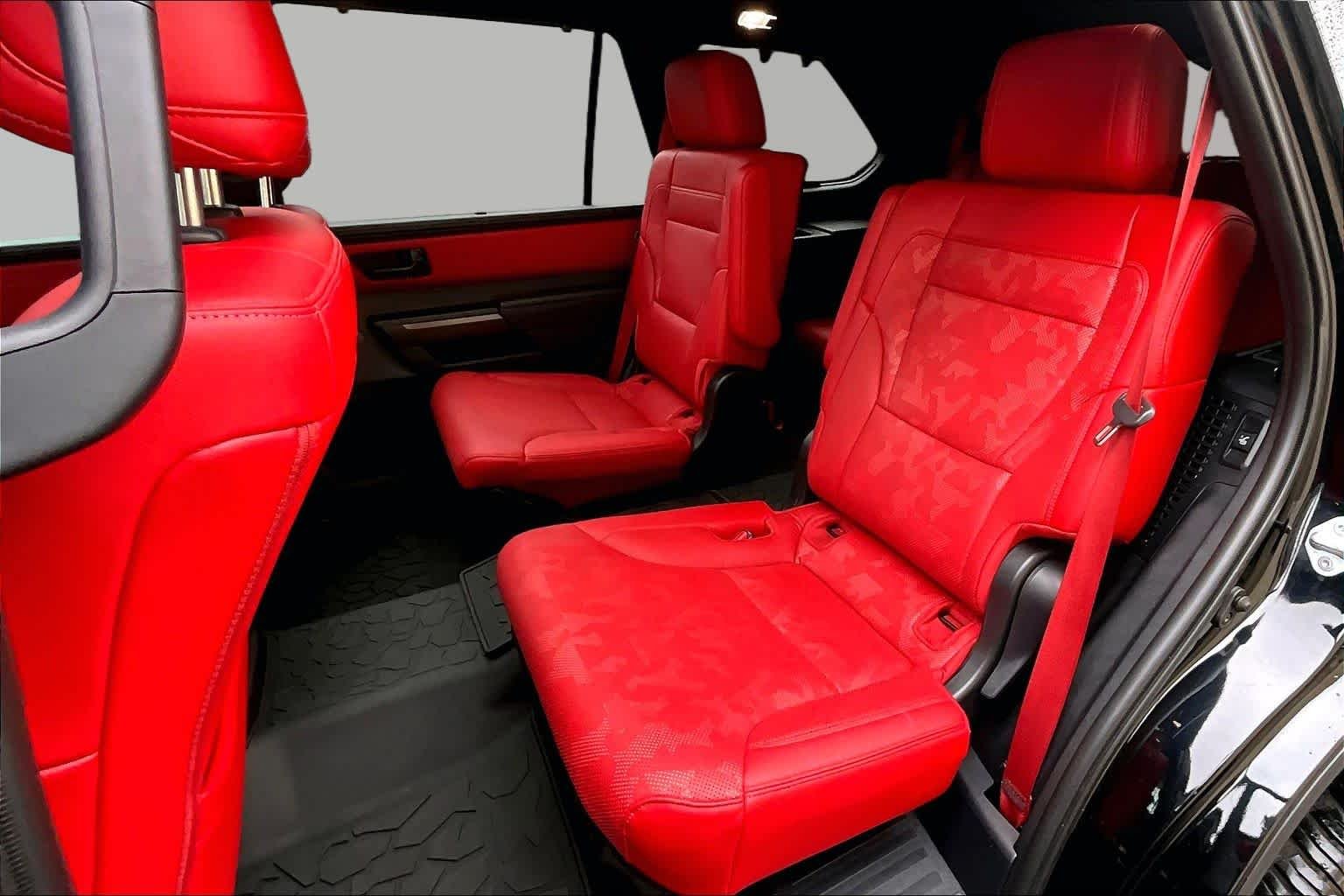 2024 Toyota Sequoia TRD Pro - Photo 21