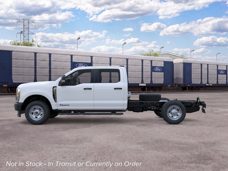 New 2026 Oxford White Ford XL image 3