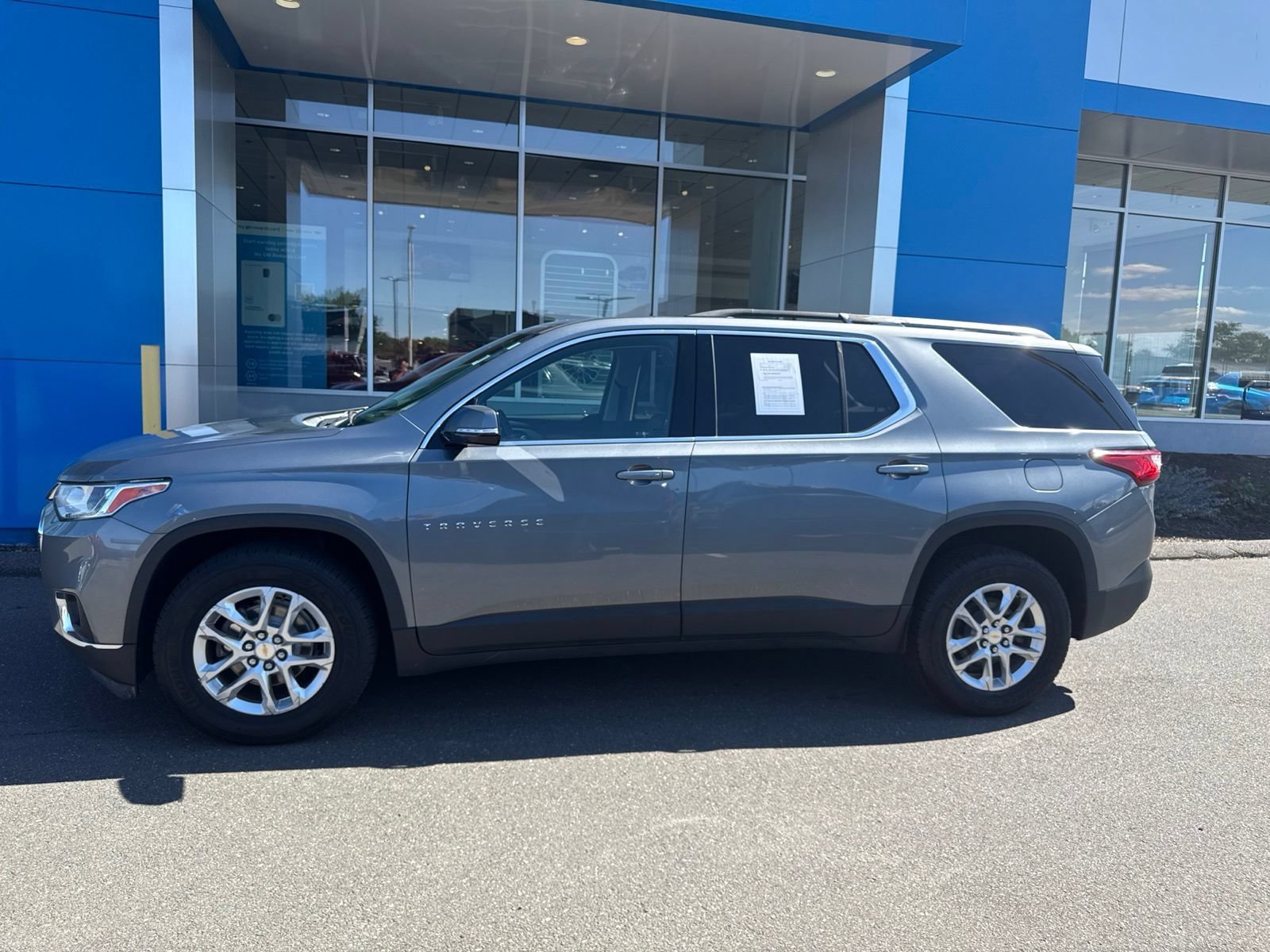 Used 2018 SATIN STEEL METALLIC Chevrolet LT Leather image 9