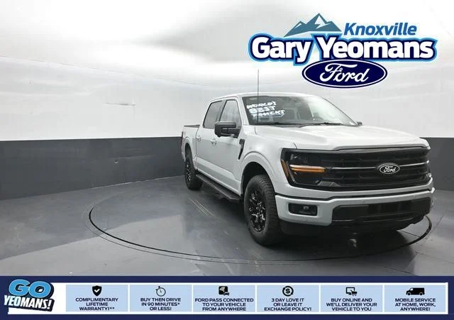 New 2026 White Ford XLT image 1