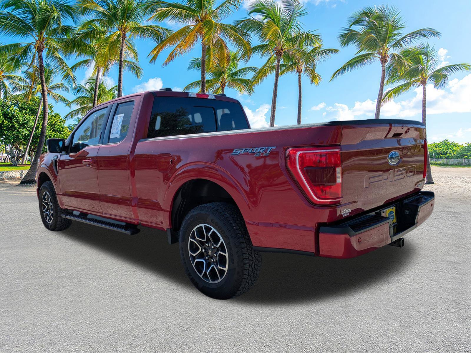 Used 2022 Race Red Ford XLT image 7