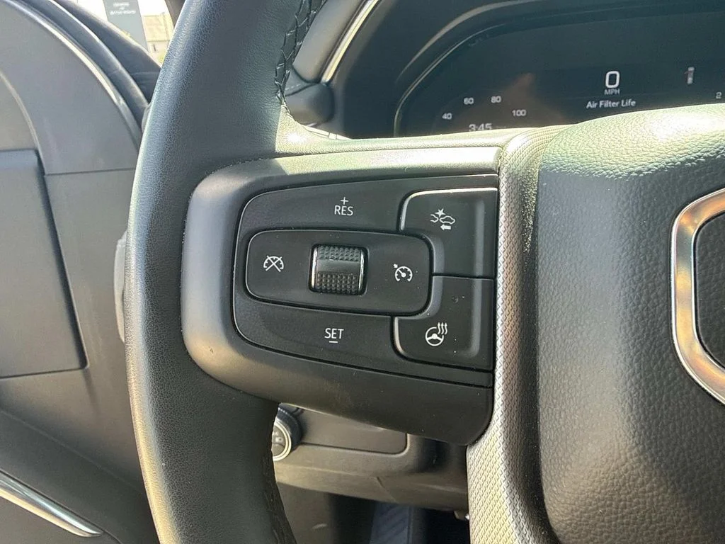 Used 2024 Silver GMC Denali image 29