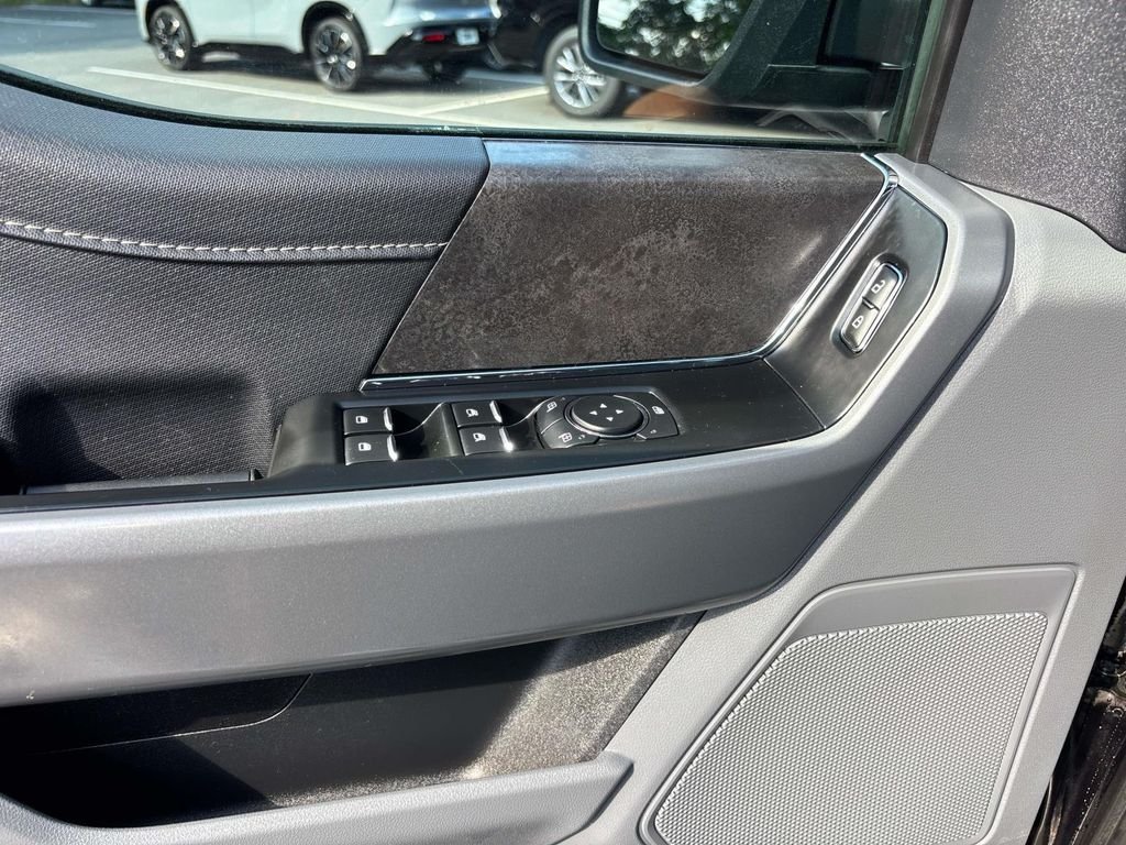 Used 2025 Black Ford XLT image 18