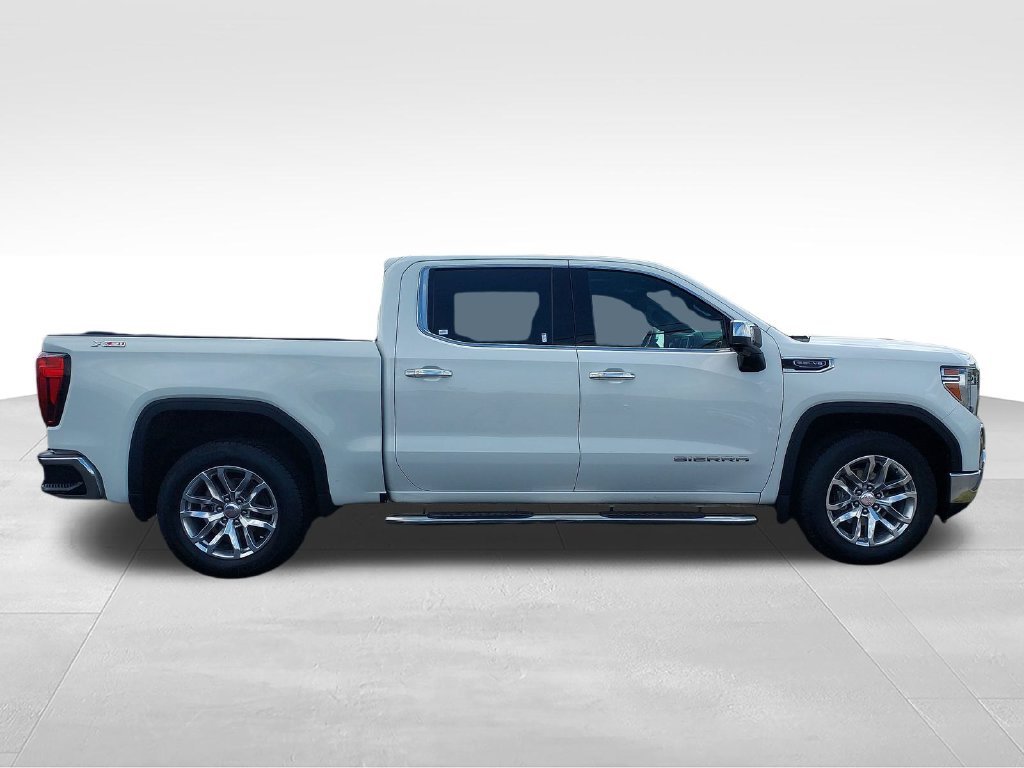 Used 2022 White GMC SLT image 6