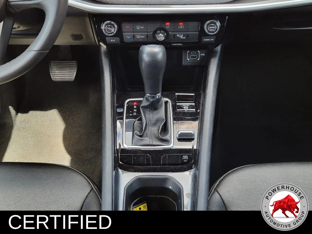 Used 2024  Jeep Latitude image 22