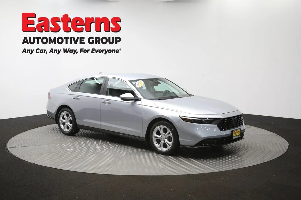 Used 2025 Silver Honda LX image 48