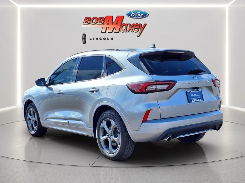 Used 2024 Silver Ford ST-Line image 7
