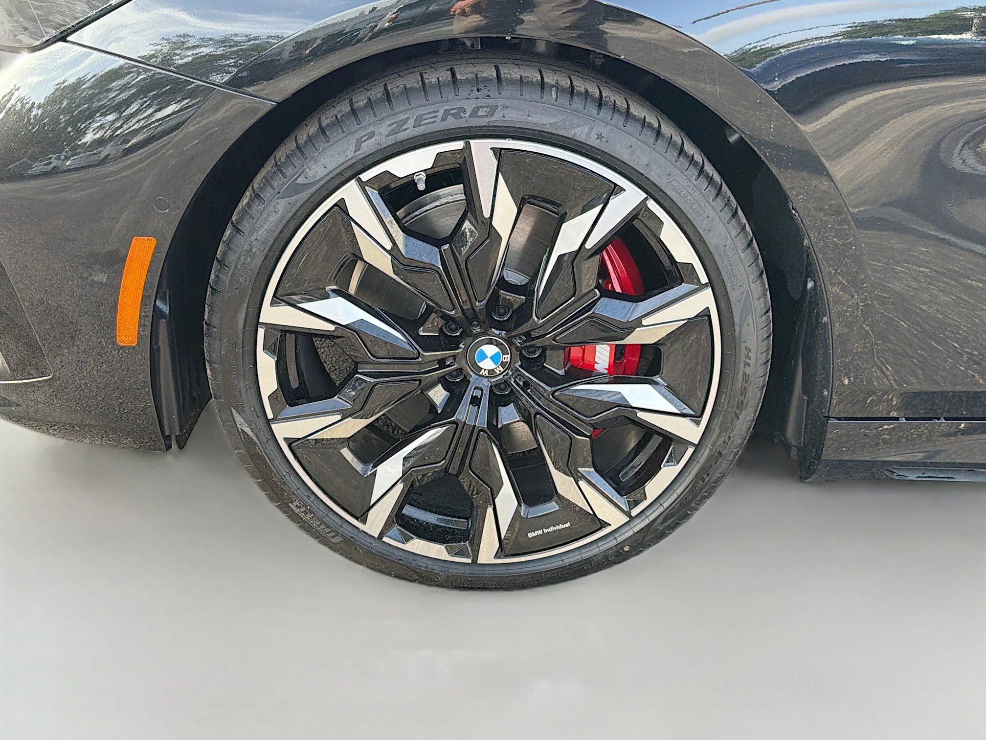 New 2026 Black Sapphire Metallic BMW M60 image 39