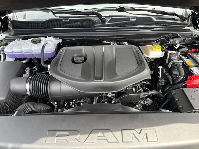 New 2026 Diamond Black Crystal Pearlcoat Ram Express image 9