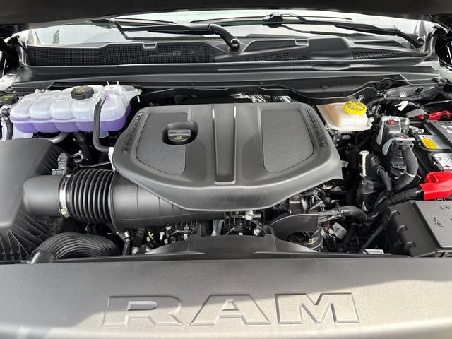 New 2026 Diamond Black Crystal Pearl-Coat Exterior Paint RAM Express image 9