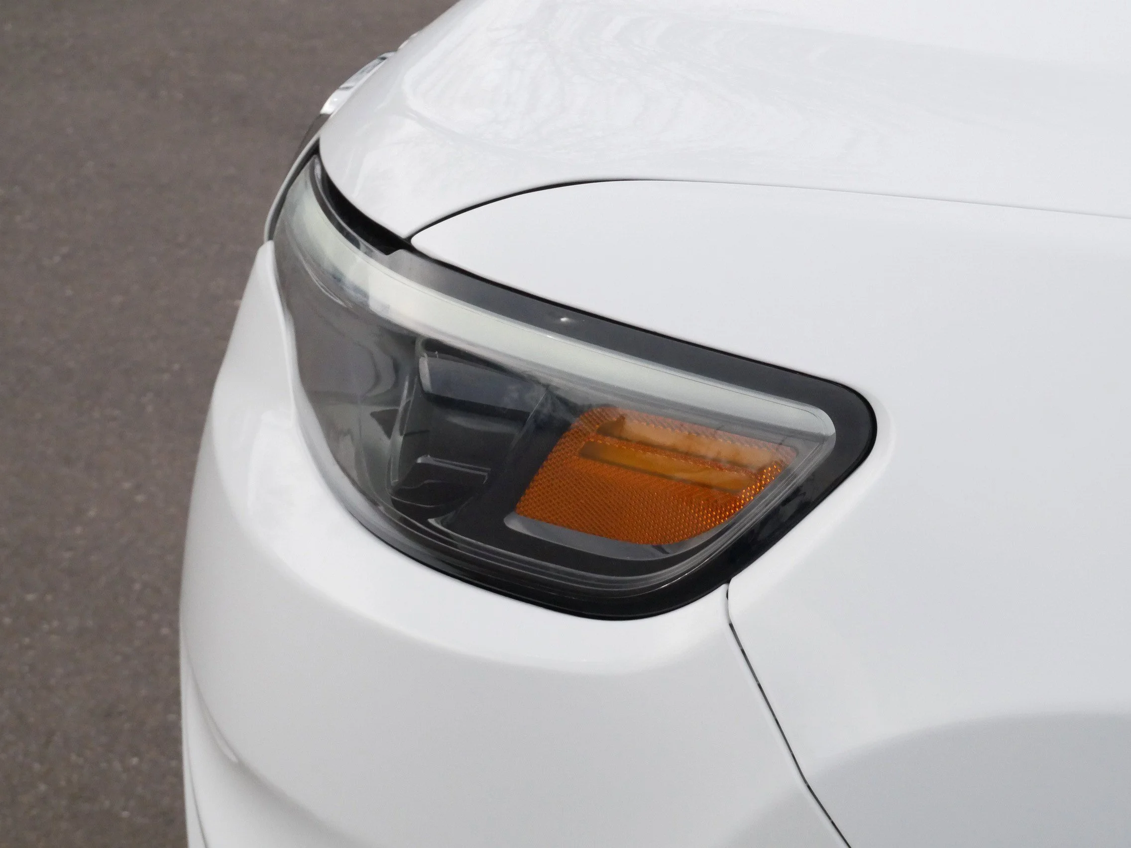 Used 2022 Bright White Clearcoat Jeep Limited image 16