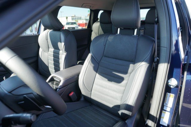 2025 Mitsubishi Outlander SE - Photo 17
