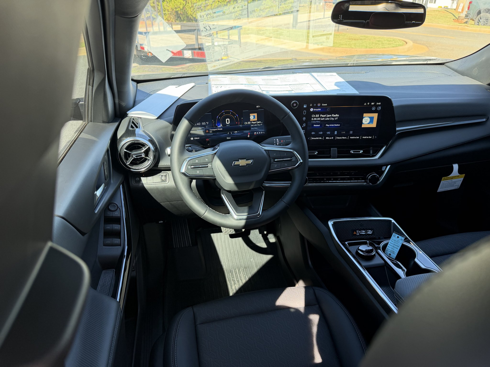 2027 Chevrolet Equinox LT - Photo 27