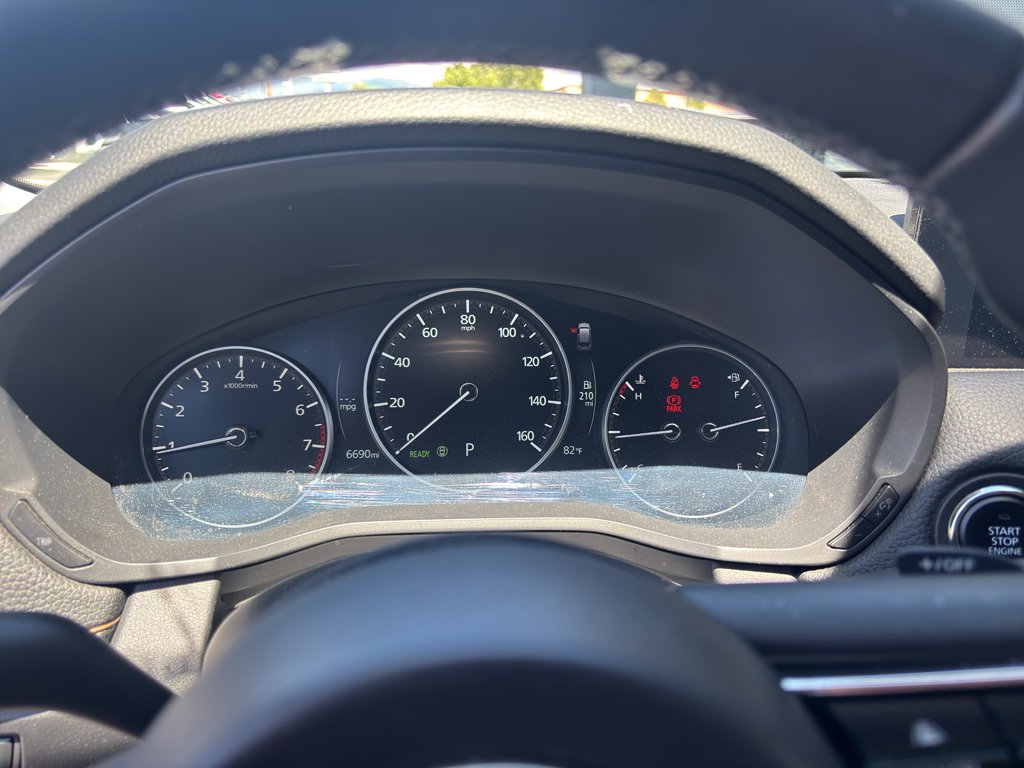 Used 2025 Machine Gray Metallic Mazda Preferred Package image 1