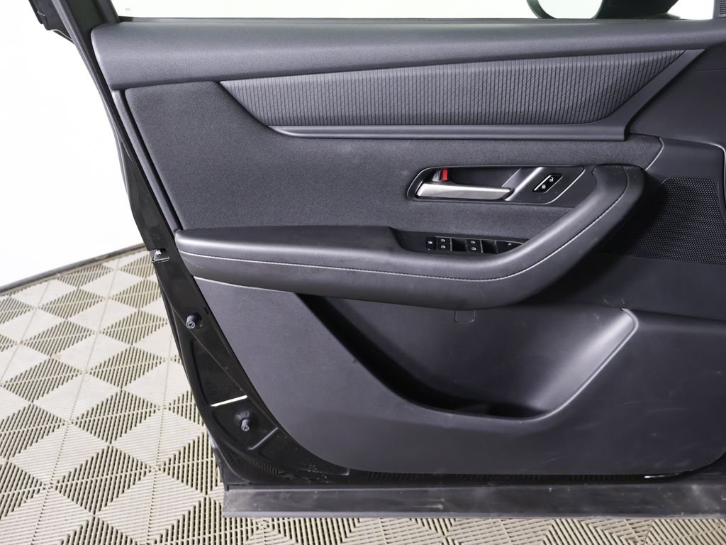 2025 Mazda CX-90 Select Package - Photo 19