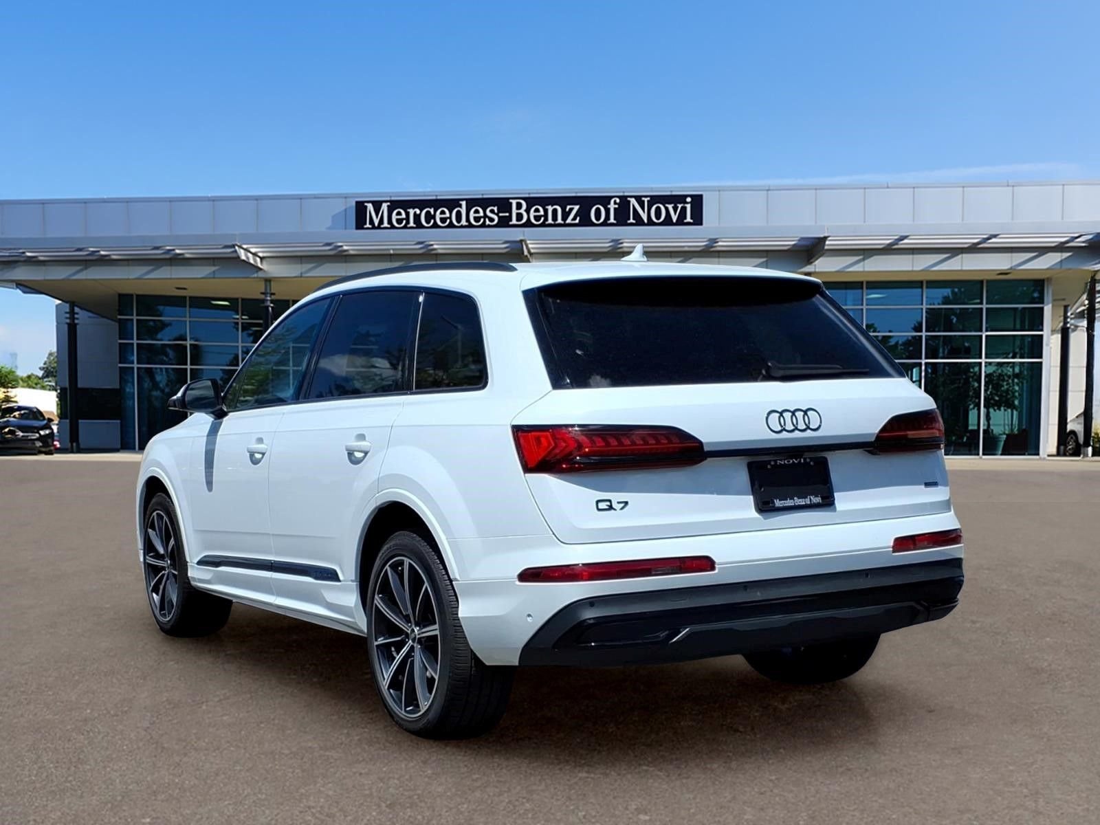 Used 2023 White Audi  image 3